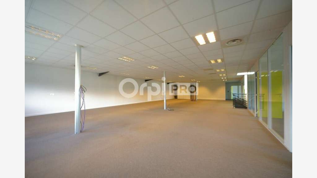 Bâtiment mixte 1000m² à louer Marcilly-d'Azergues