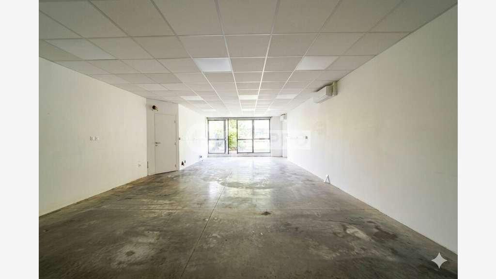 Bureaux à louer 260m² à Marcilly-d'Azergues