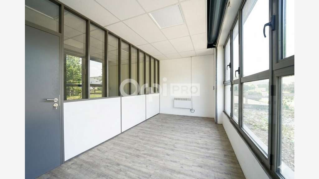Bureaux à louer 260m² à Marcilly-d'Azergues