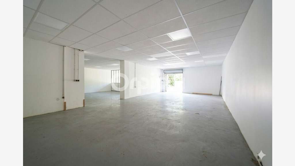 Bureaux à louer 260m² à Marcilly-d'Azergues