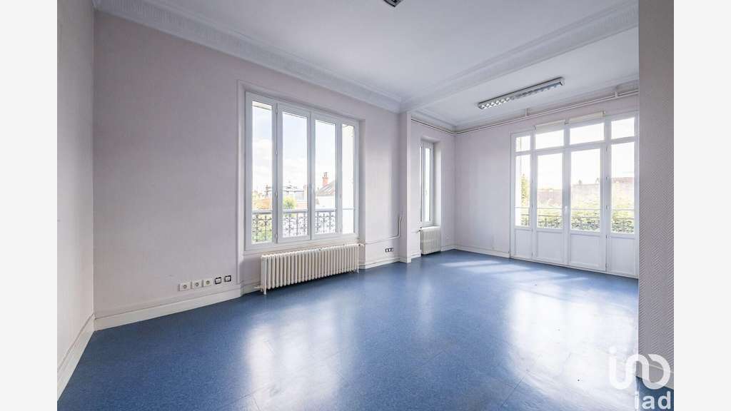 A louer bureau 34m² R+1 Marcoussis près N20 A10