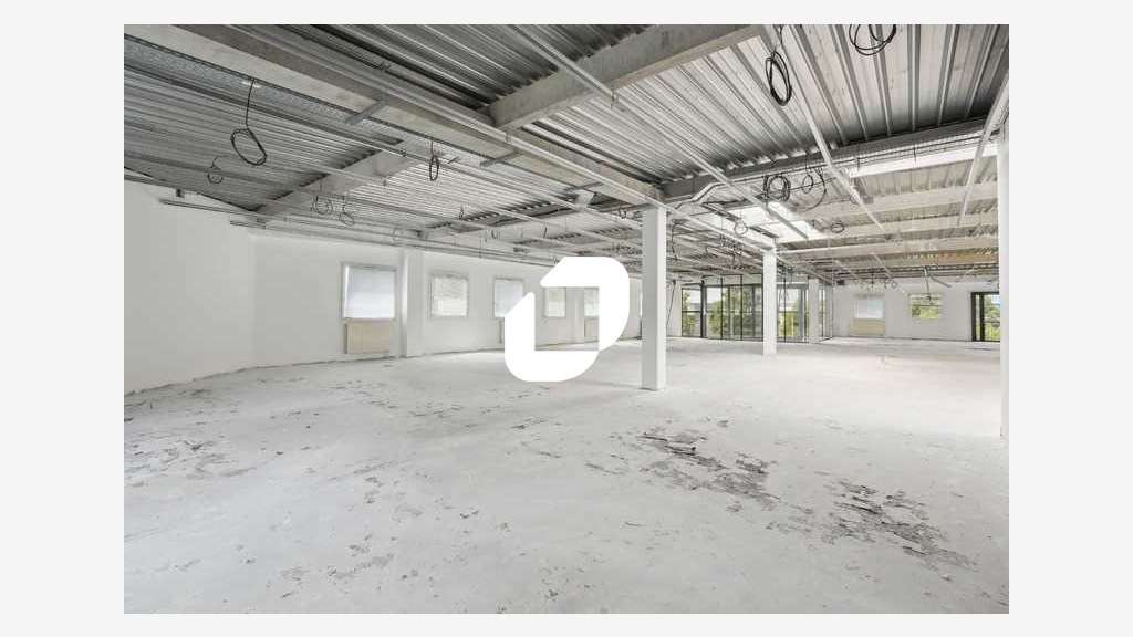 A louer Bureaux 300m² Marcoussis