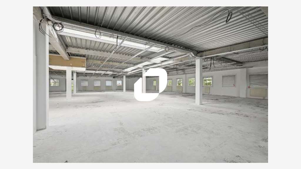 A louer Bureaux 300m² Marcoussis
