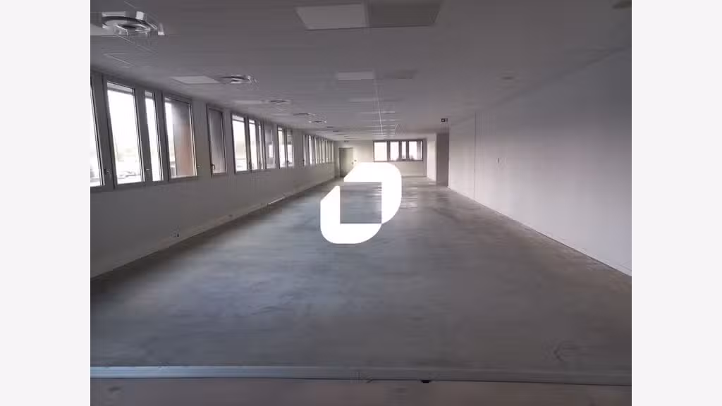 A louer Bureaux 849m² Marcq en baroeul