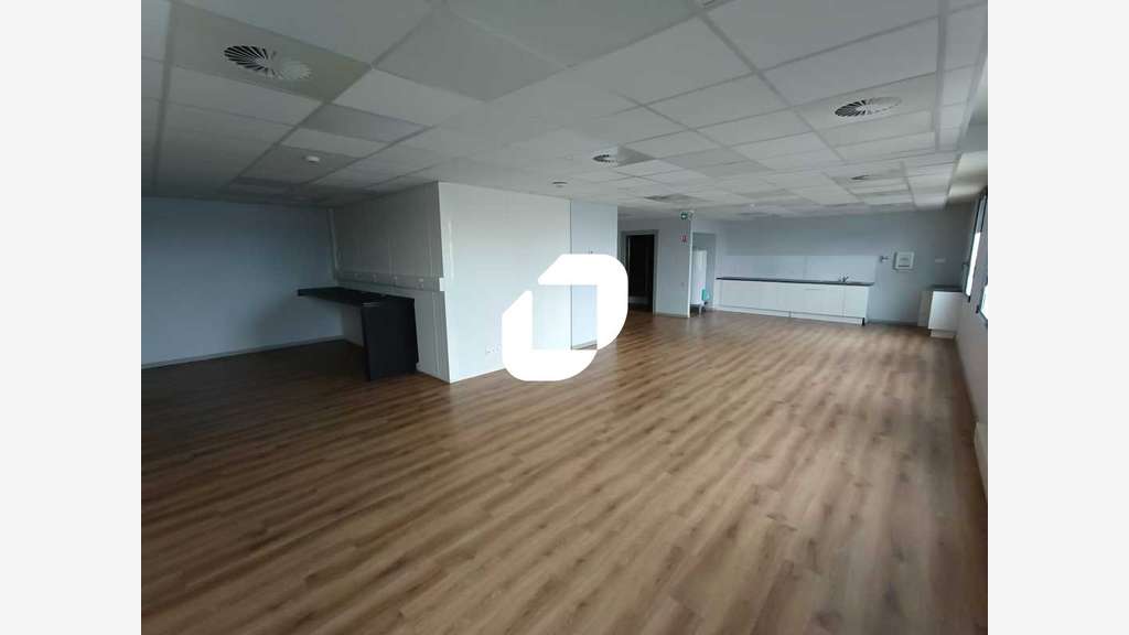 A louer Bureaux 556m² Marcq en baroeul
