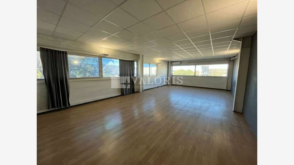 A louer bureaux 250m² secteur Aéroport Marignane 