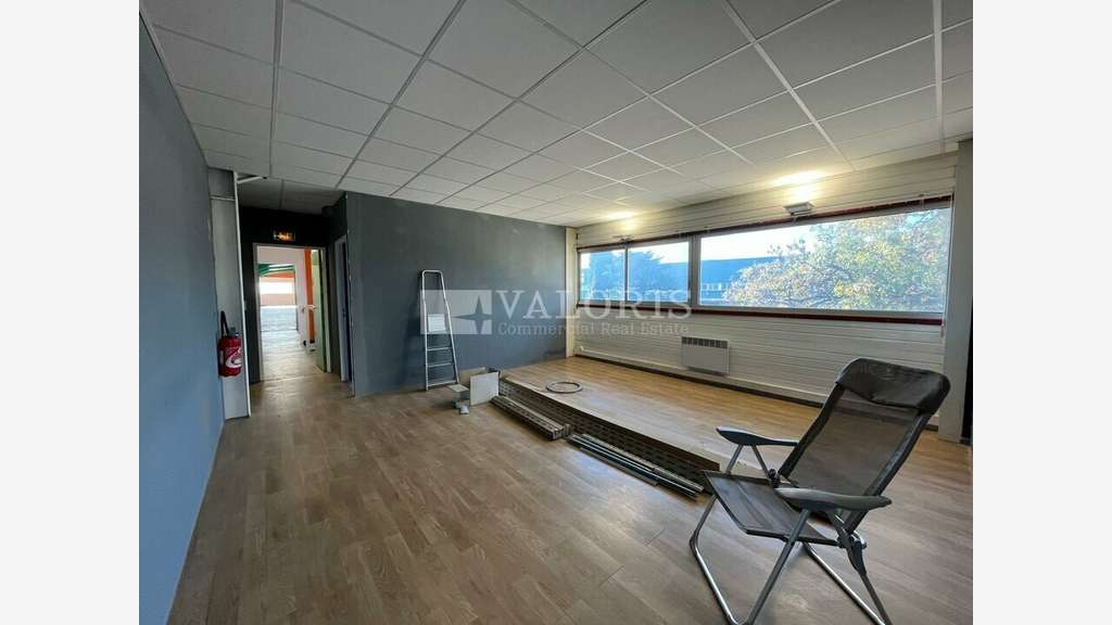 A louer bureaux 250m² secteur Aéroport Marignane 