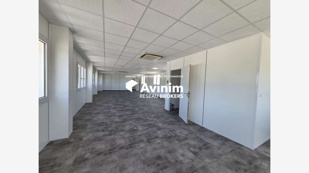 A louer bureaux rénovés de 120m² en za à Marigny