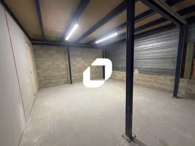 A louer Bureaux 162m² Marines