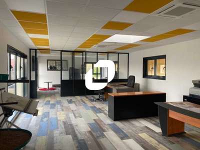 A louer Bureaux 87m² Marines