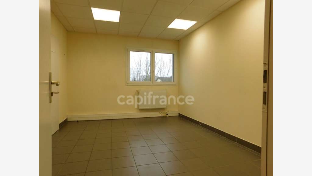 Bureaux lumineux 146m² à louer à Marly