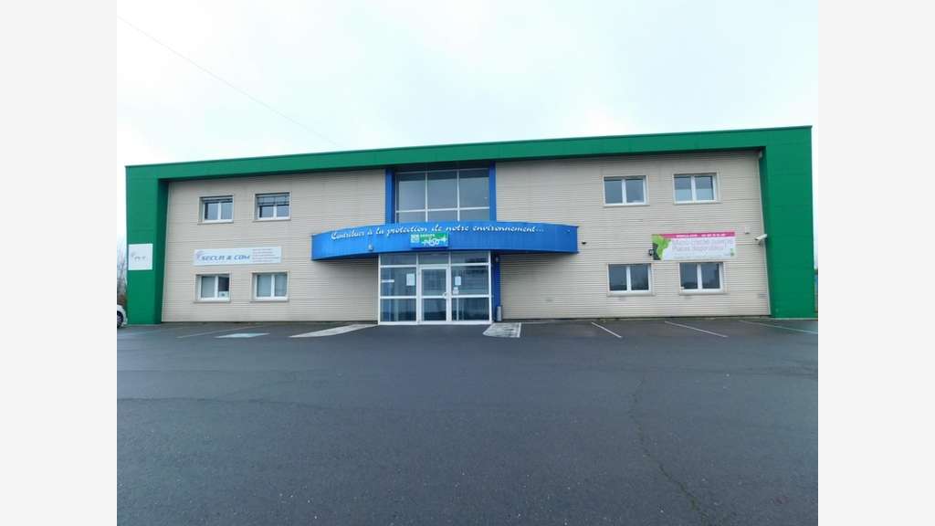 Bureaux 288m² R+1 à louer à Marly