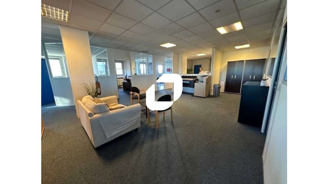 A louer Bureaux 97m² Marly le roi