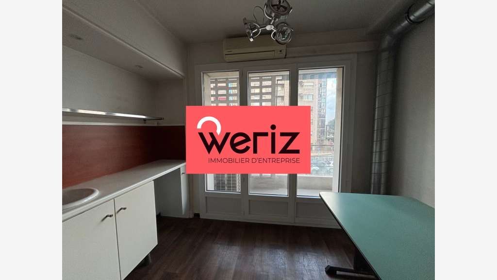 Location locaux PMR de 1496m² Marseille 13010