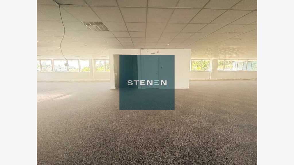 A louer bureaux 499m² avec terrasse Marseille 11e