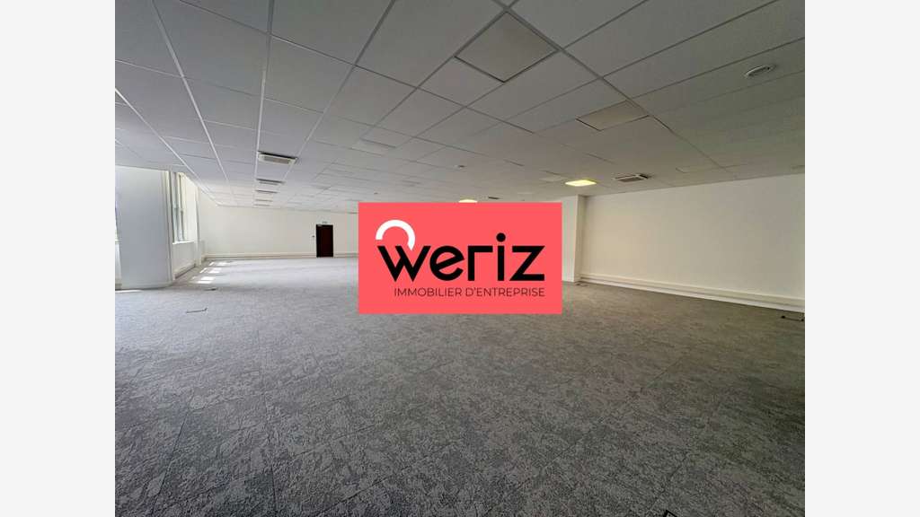 Location bureaux lumineux 250m² à Marseille 13011