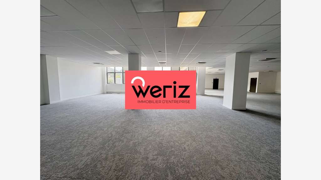Location bureaux lumineux 250m² à Marseille 13011