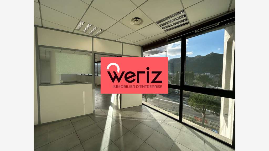 Loue bureaux 489m² accès PMR Marseille Valentine