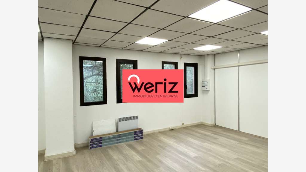 A louer bureaux rénovés de 178m² à Marseille 13011