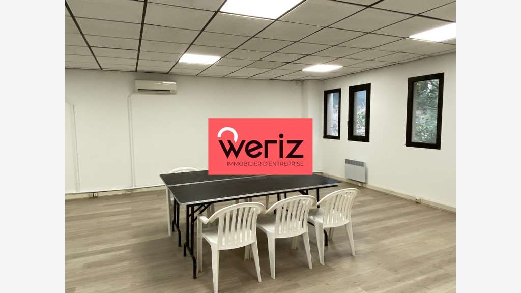 A louer bureaux rénovés de 178m² à Marseille 13011