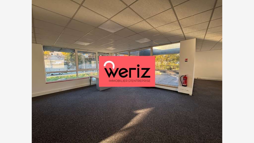 Loue bureaux 903m² avec terrasses Marseille 13011