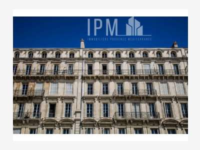 A louer bureaux de 45m² R+1 à Marseille Vieux Port