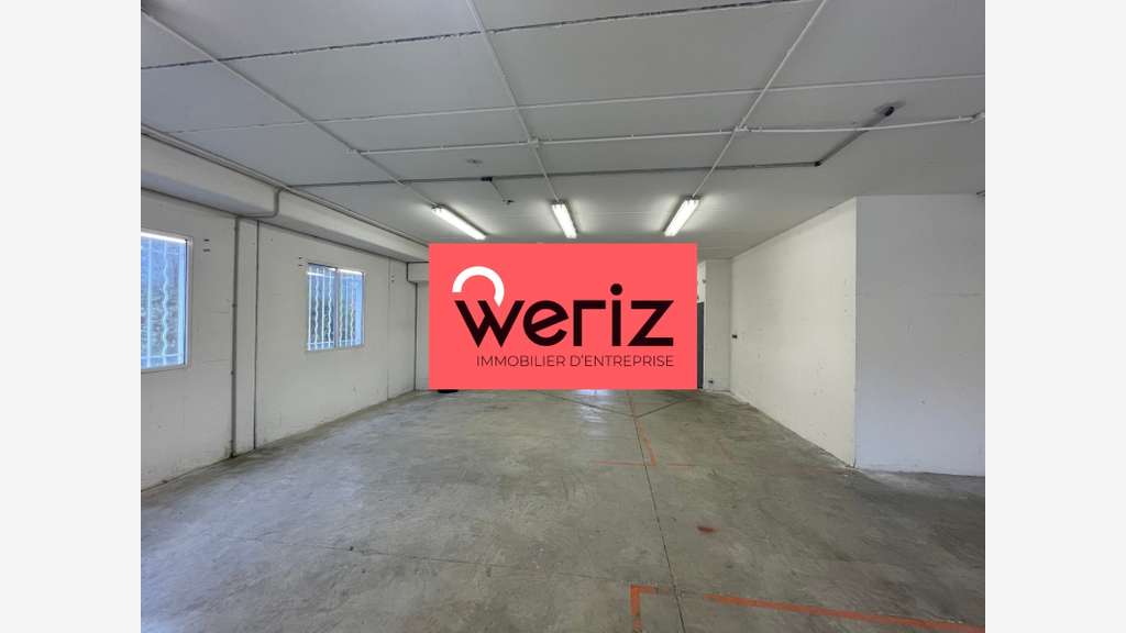 Location local mixte 298m² à Marseille 13e
