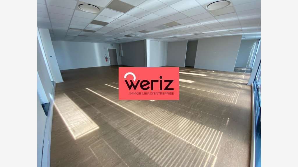 A louer bureaux de 160m² 5 parkings à Marseille 13
