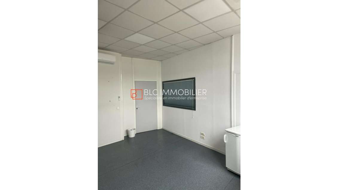 A louer local 25m² Marseille 14e ZA des Arnavants 