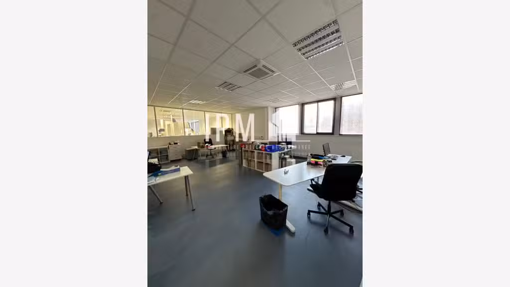 A louer bureaux 761m² très bon état Marseille 14e
