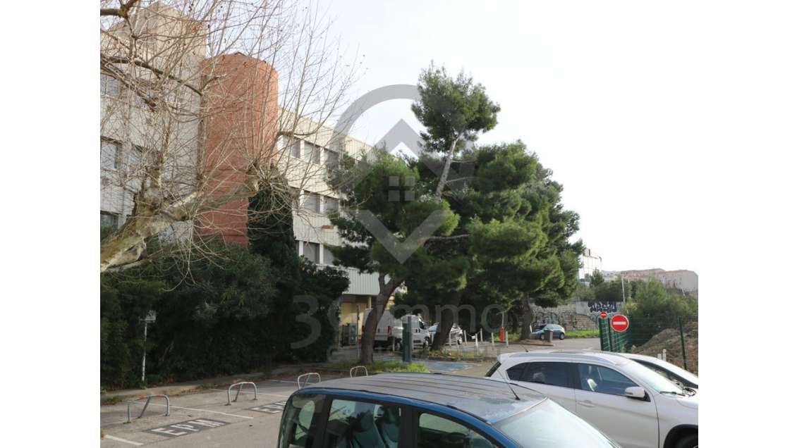 A louer bureaux 206m² R+1 à Marseille