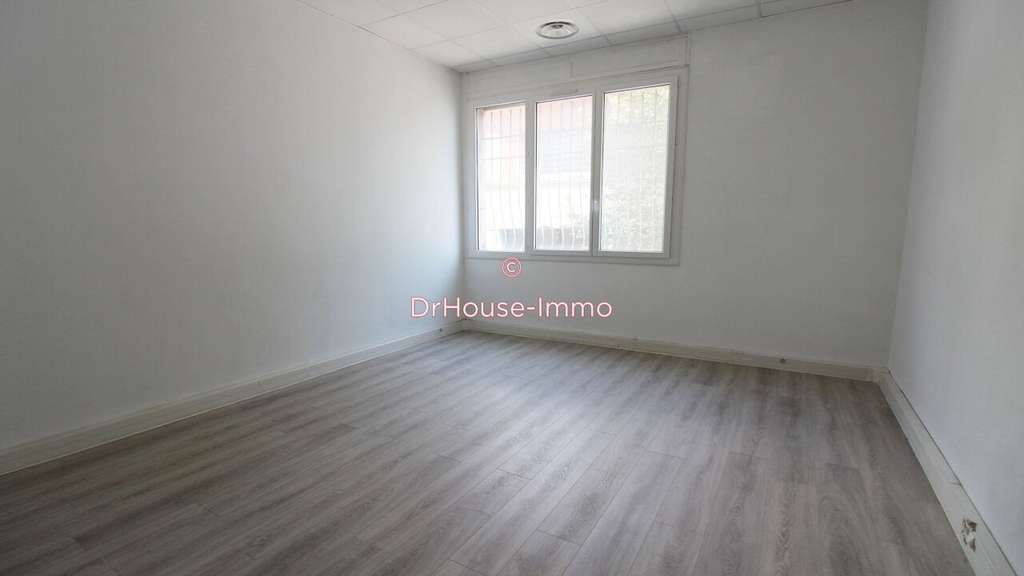 A louer bureaux de 110m² à Marseille 15 la Delorme