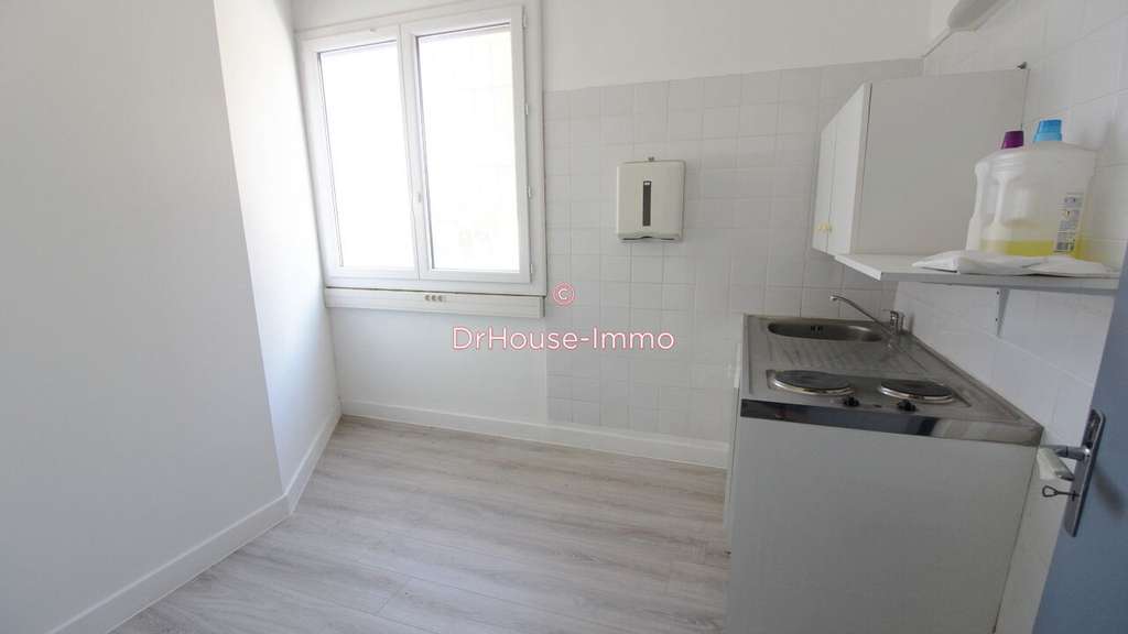 A louer bureaux de 110m² à Marseille 15 la Delorme