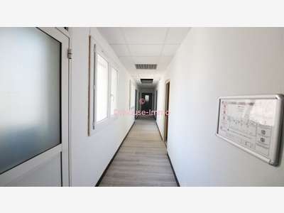 A louer bureaux de 110m² à Marseille 15 la Delorme