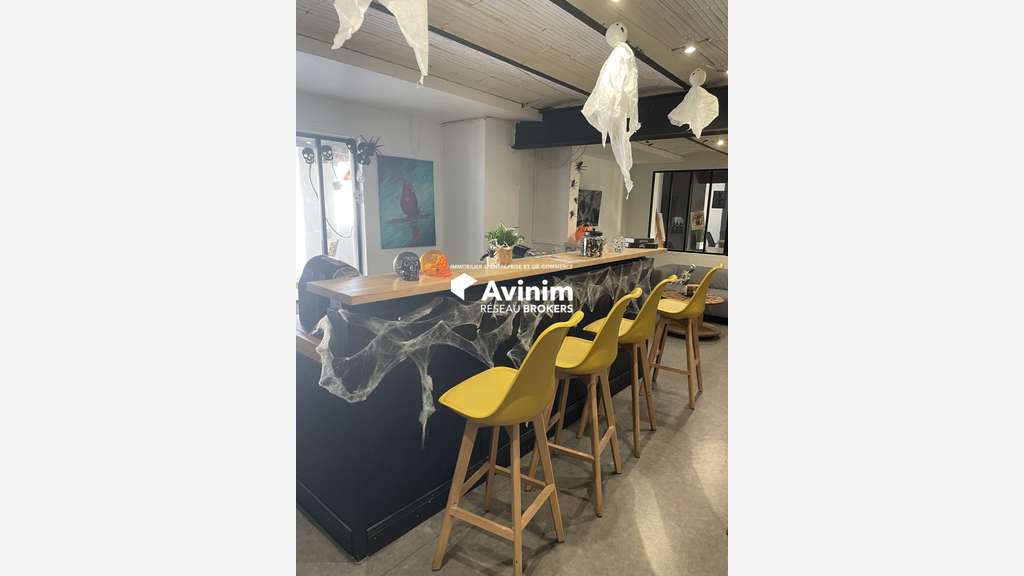A louer bureaux dans centre d affaire St Antoine