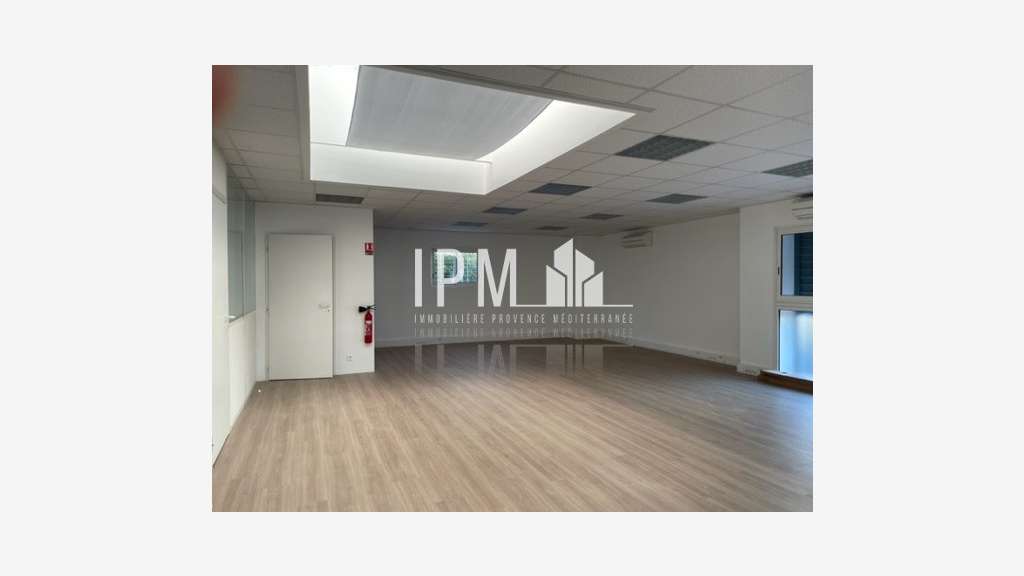 Bureaux 85 m2 à louer ST HENRI 13016