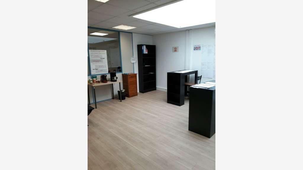Bureaux 85m² à louer Marseille 16e Saumaty Séon