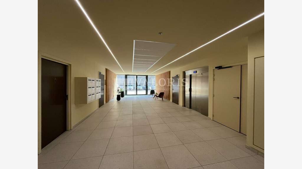 Plateaux de bureaux vue mer à louer à Marseille