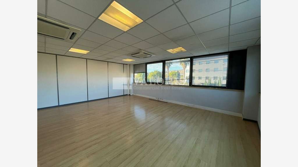 Bureaux en parfait état à louer à Marseille 16e