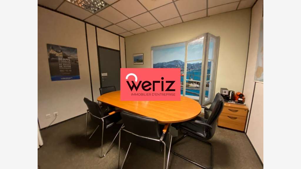 Loue bureaux 75m² empl strat à Marseille Estaque