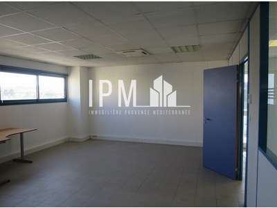 Bureaux 137m² à louer St Henri 13016