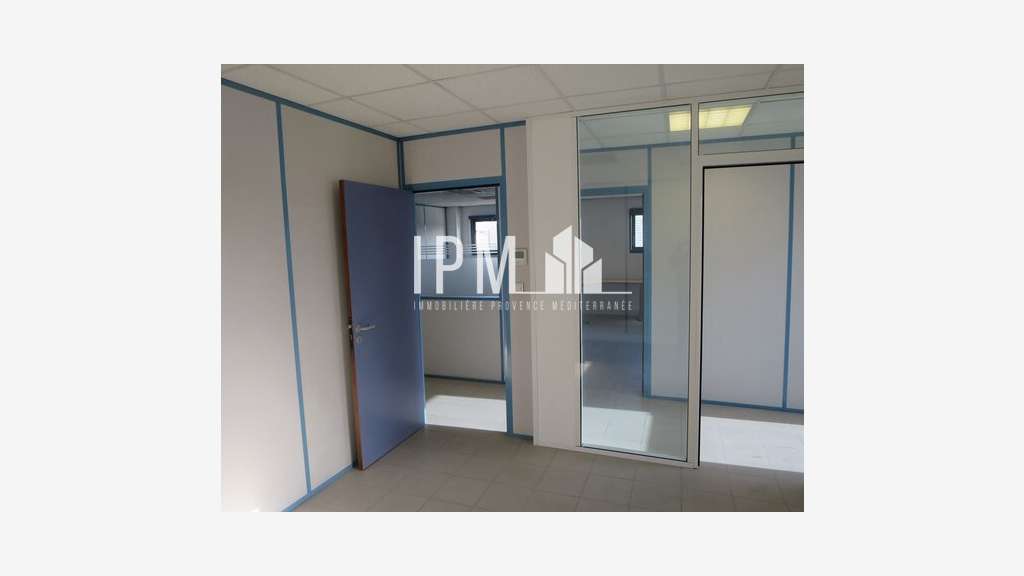 Bureaux 137m² à louer St Henri 13016
