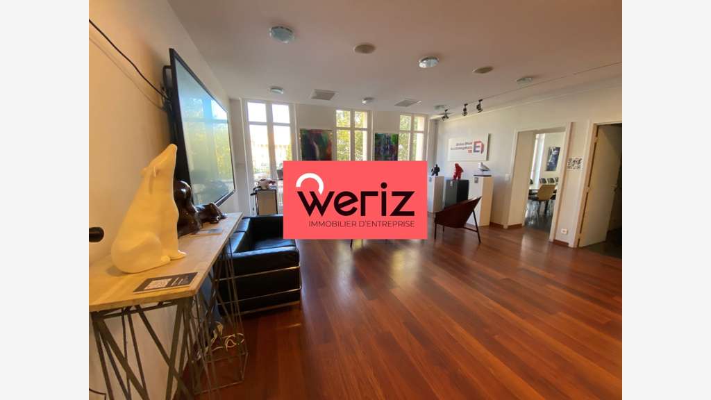 A louer bureaux 150m² rooftop centre Marseille 