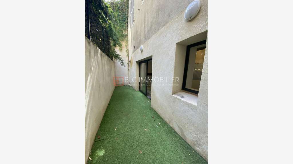 A louer bureaux 90m² lumineux Vieux-Port Marseille
