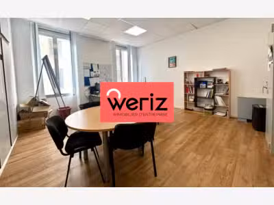 Loue bureaux 184m² à Marseille 13001 rue Beauvau
