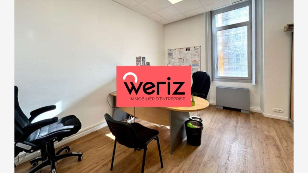 Loue bureaux 184m² à Marseille 13001 rue Beauvau