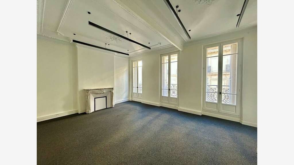 Location bureaux 210m² R+4 Marseille 1 République
