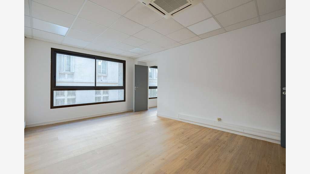 A louer bureau 131m² Marseille 1er République