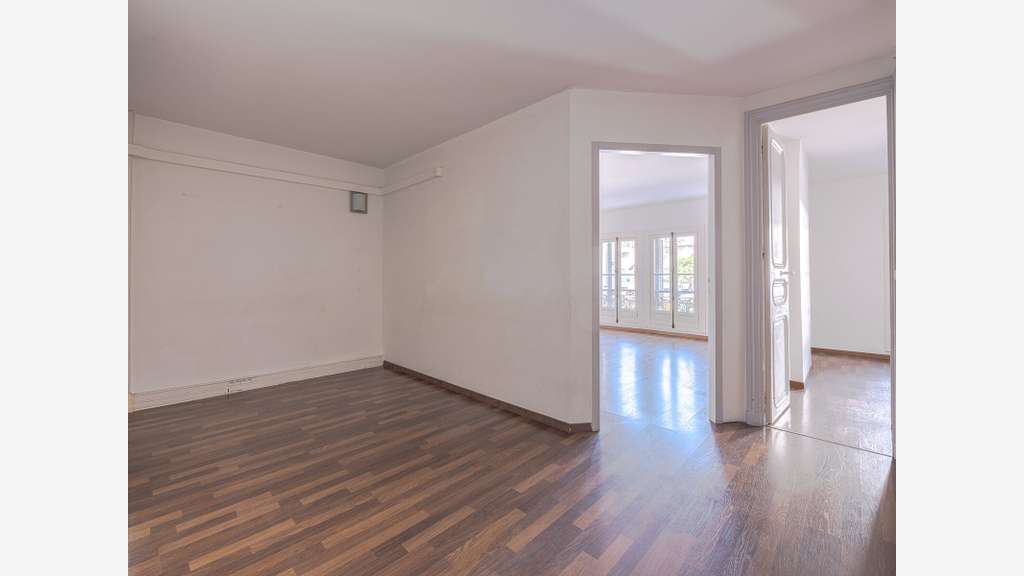 Bureaux de 60 m² non divisibles à Louer à MARSEILL