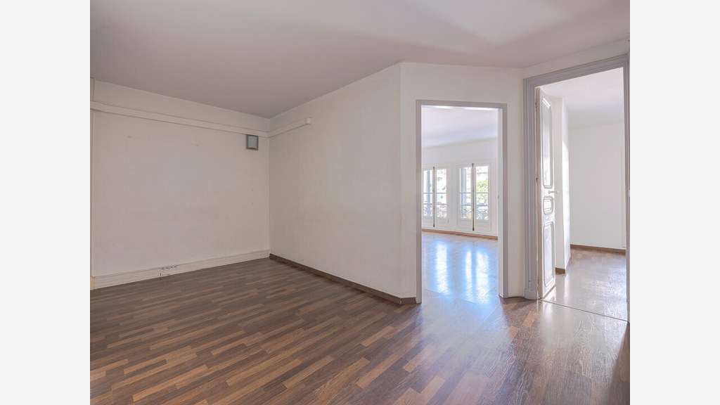 A louer bureaux 60m² lumineux à Marseille 13001